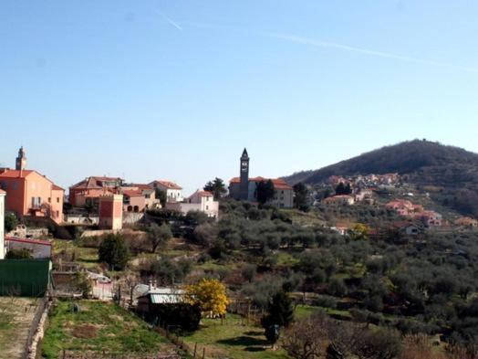 Bed & Breakfast L'Erica Finale Ligure Exterior foto